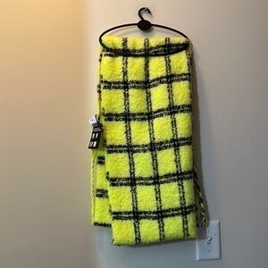 green and black blanket scarf new with tag